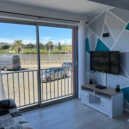 Aigue Marine Front De * Agde